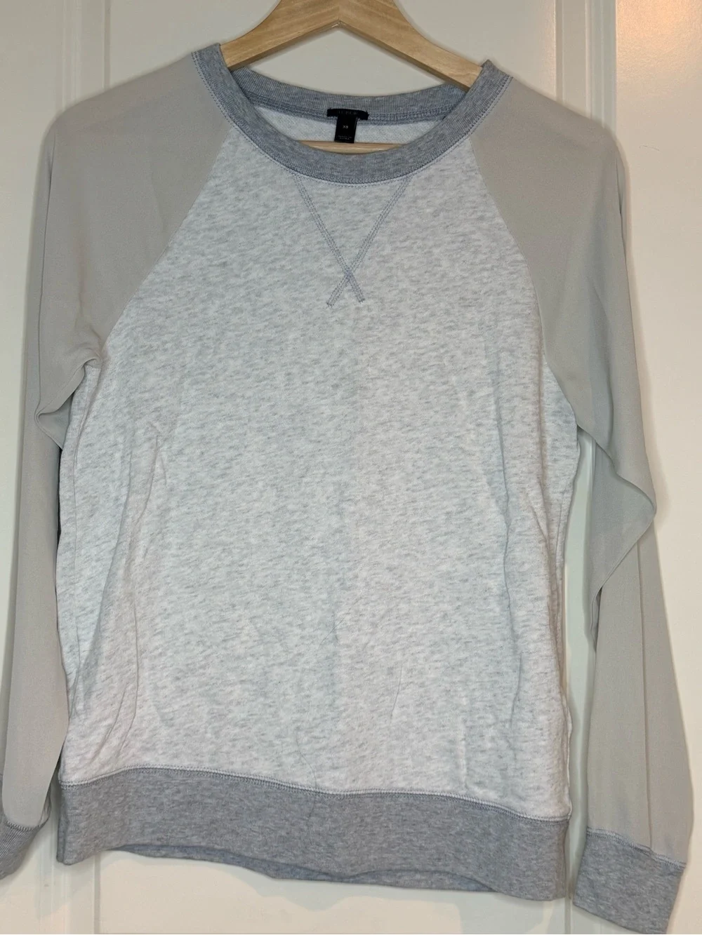 🩶J.Crew XS Gray Mixed Media Top Sheer Sleeve Pullover